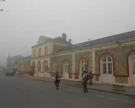 PXL001 Brouillard matinal à la gare de Nogent-le-Rotrou